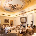 Boutique Giulia 3*