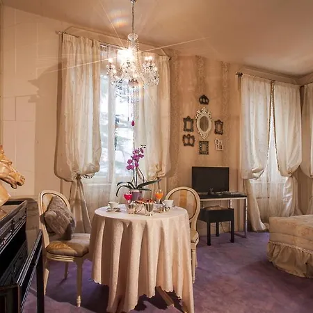 Boutique Giulia فندق