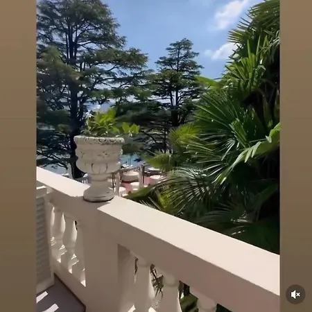 Boutique Giulia فندق فالمادريرا