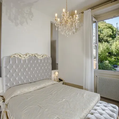 Boutique Giulia فندق فالمادريرا