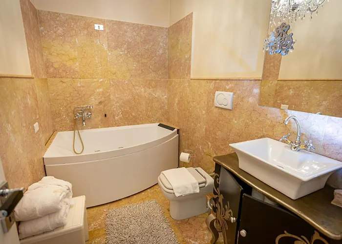 Boutique Giulia 3*