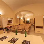 Boutique Giulia 3* 瓦尔玛德雷拉